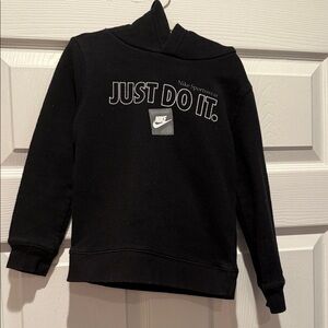 Nike Black Pullover with Iconic Slogan